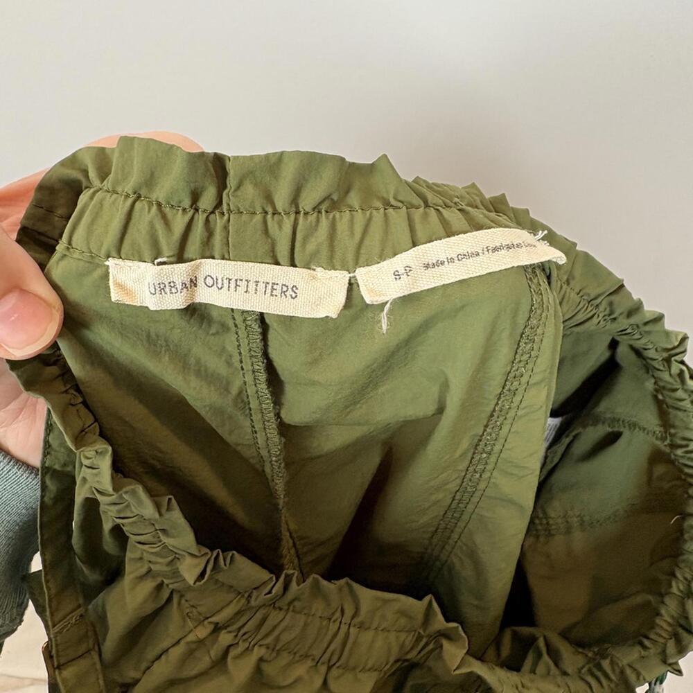 Urban Outfitters Dark khaki Green Waylan Nylon Jogger Pant Size: Small - Picture 7 of 8